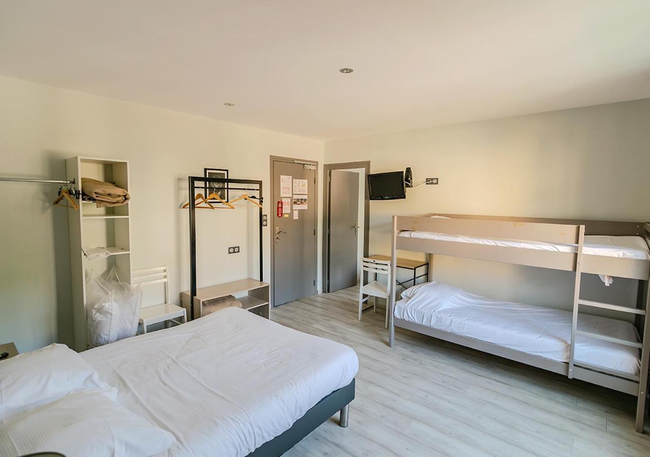 Hotel De L'Abbaye A Клуни Екстериор снимка