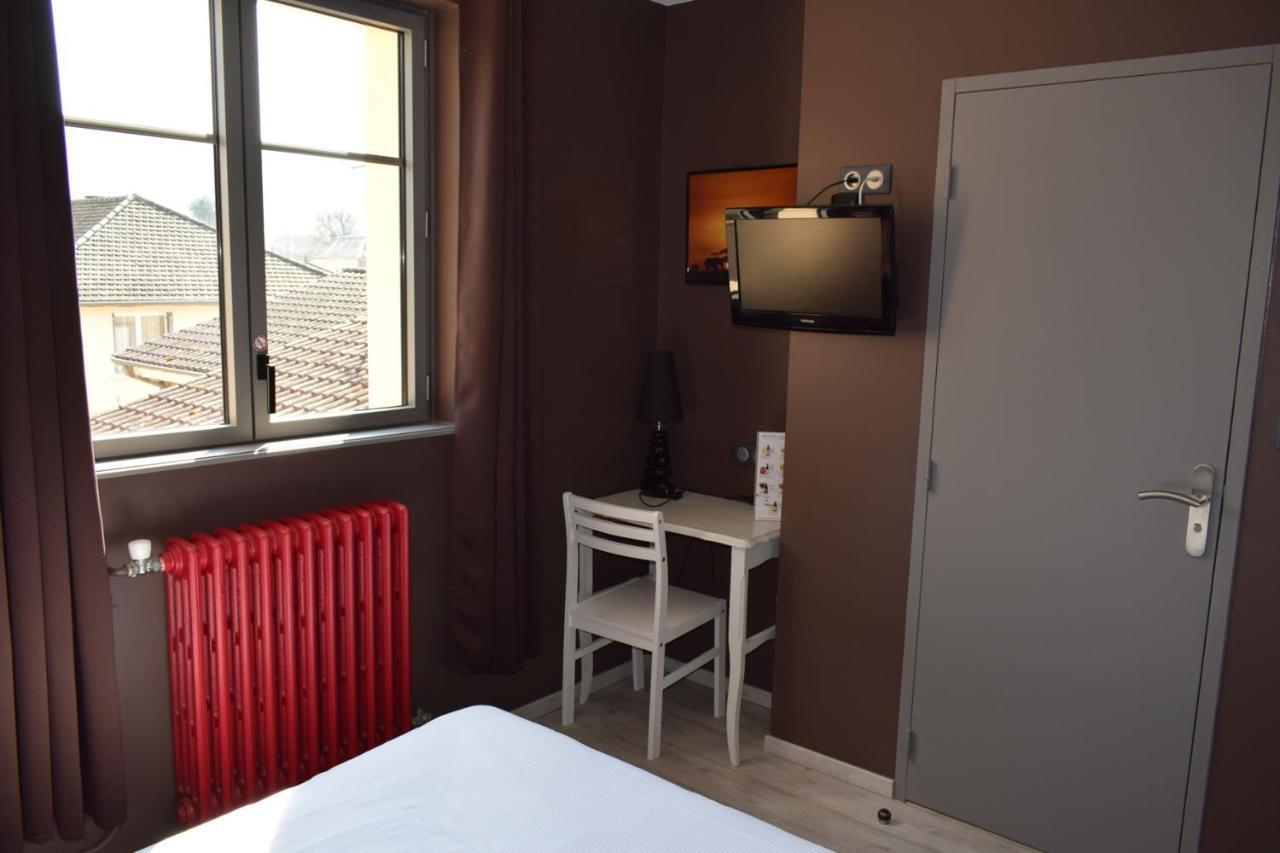 Hotel De L'Abbaye A Клуни Екстериор снимка