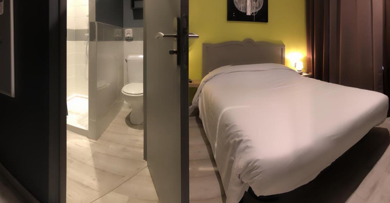 Hotel De L'Abbaye A Клуни Екстериор снимка